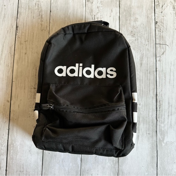 PREOWNED ADIDAS BLACK WHITE LUNCH BOX ZIP TOP - Picture 1 of 6